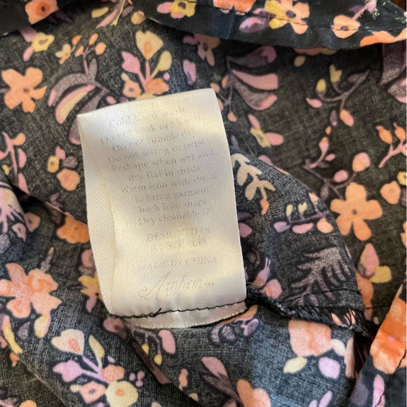 Arnhem Bloom Blouse and Midi Skirt Set in Nightshade floral black medium Euc - Picture 10 of 11